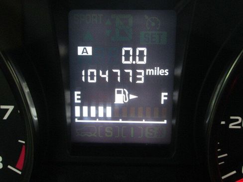 Used 2015 Subaru Crosstrek 2.0i Premium image 18