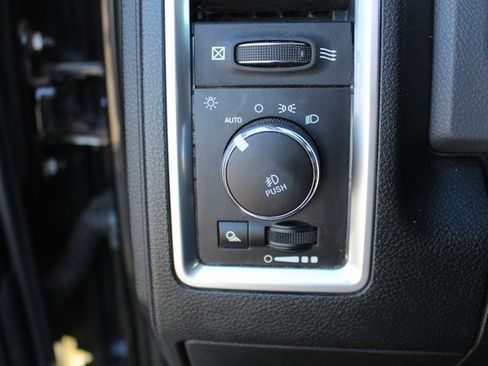 Used 2018 RAM 2500 Big Horn image 16