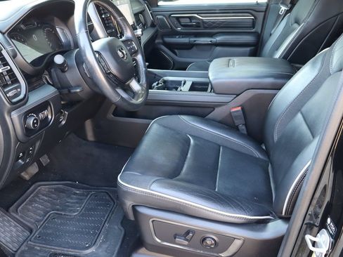 Used 2025 RAM 1500 Limited AWD/4WD image 16