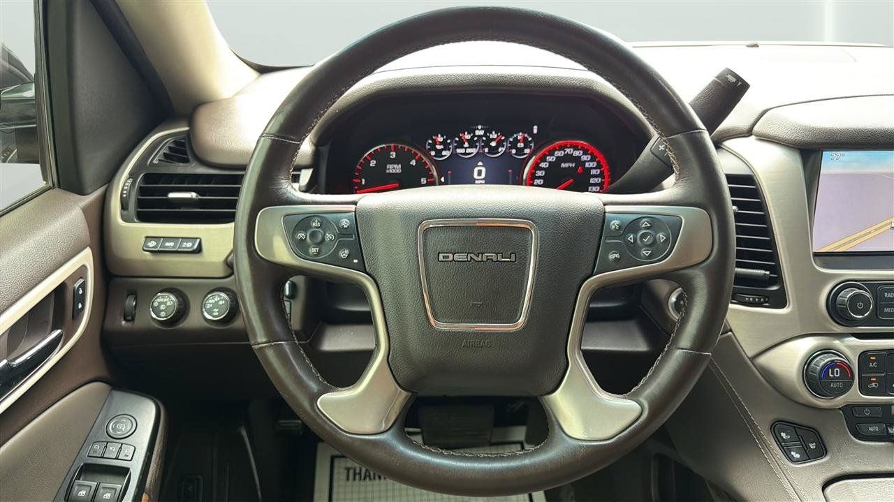 Used 2015 GMC Yukon XL Denali w/ Premium Package AWD/4WD image 25