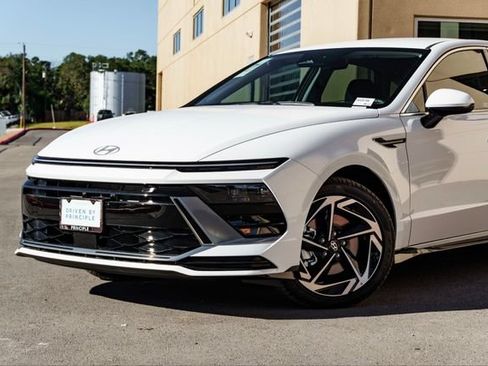 New 2026 Hyundai Sonata SEL FWD image 3