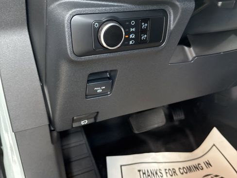 Used 2024 Ford Bronco Badlands image 28