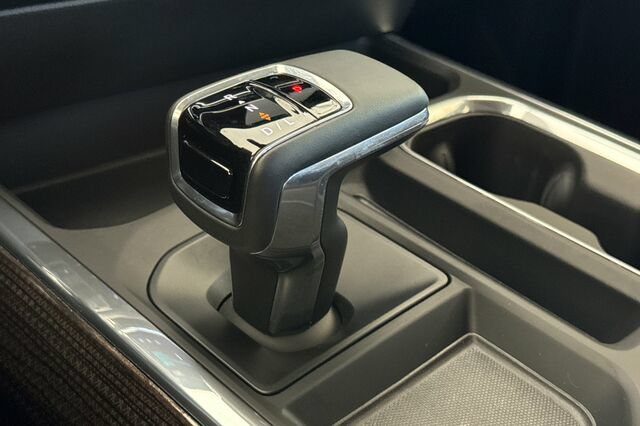 Used 2024 Chevrolet Silverado 1500 RST w/ Rally Edition AWD/4WD image 17