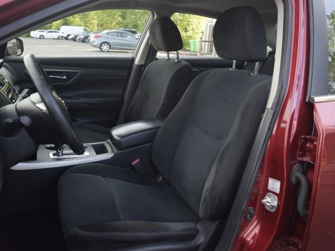 Used 2015 Nissan Altima 2.5 SV w/ Convenience Package FWD image 6