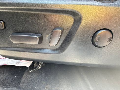 Used 2018 Toyota Tundra Platinum AWD/4WD image 16