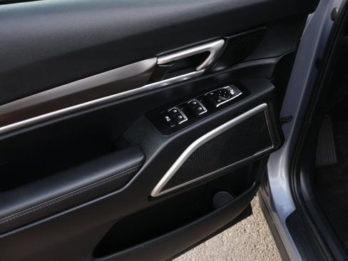 Used 2025 Kia Telluride S image 20