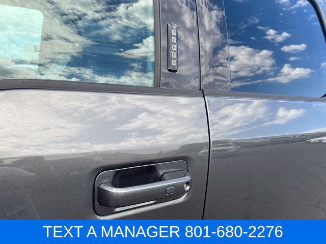 Used 2016 Ford F150 Lariat w/ Equipment Group 502A Luxury AWD/4WD image 13