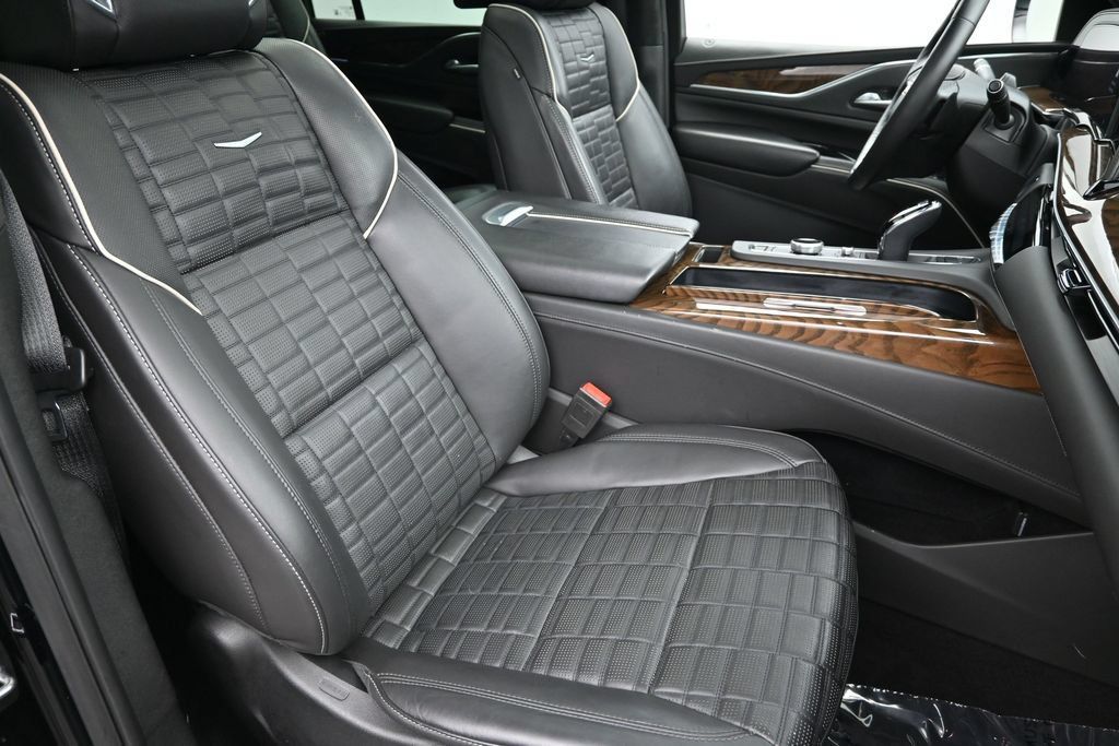 Certified 2023 Cadillac Escalade ESV Sport Platinum w/ LPO, ONYX Package AWD/4WD image 37
