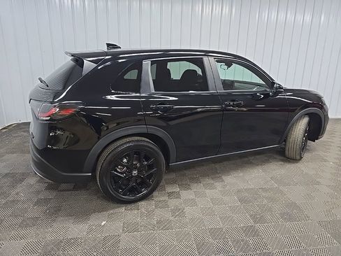 Used 2023 Honda HR-V Sport image 3