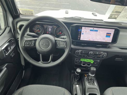 New 2025 Jeep Gladiator Sport image 10