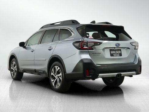 Used 2022 Subaru Outback Limited XT AWD/4WD image 3