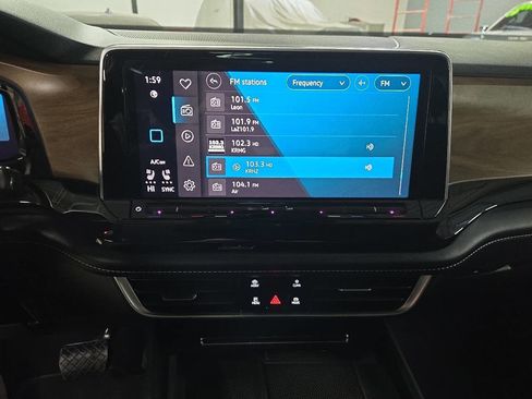 Used 2024 Volkswagen Atlas SE image 15