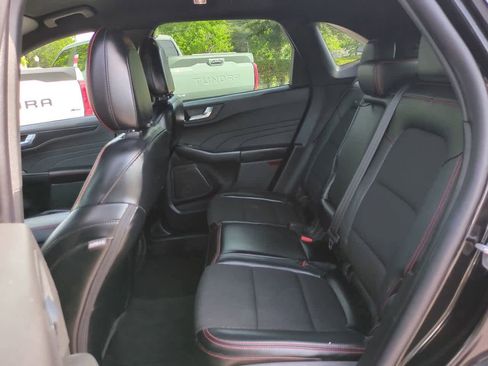 Used 2025 Ford Escape ST-Line AWD/4WD image 13