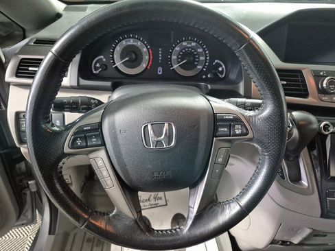 Used 2016 Honda Odyssey Touring Elite image 11