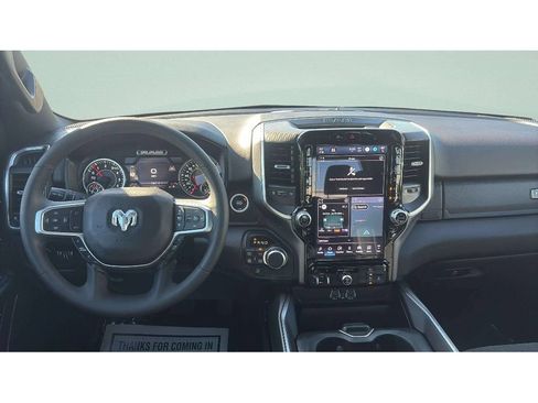 Used 2025 RAM 1500 Big Horn AWD/4WD image 6