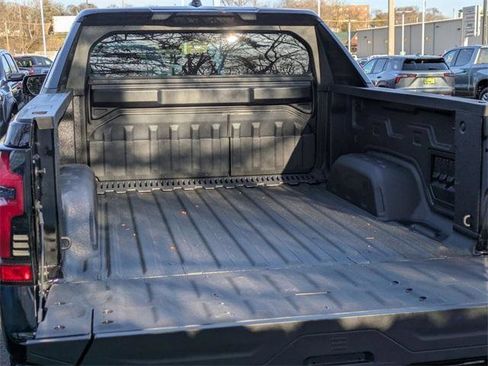 New 2025 Chevrolet Silverado EV RST image 29