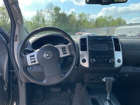 Used 2014 Nissan Xterra PRO-4X w/ Pro-4x Leather Package image 10