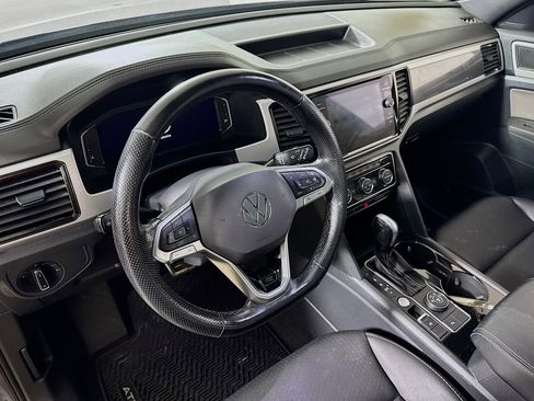 Used 2022 Volkswagen Atlas Cross Sport SEL R-Line image 13