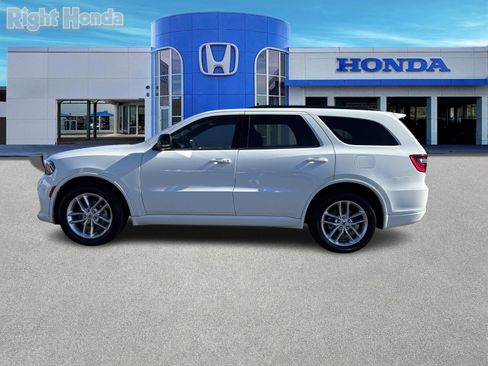 Used 2024 Dodge Durango GT image 3