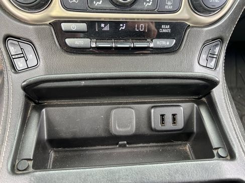 Used 2019 GMC Yukon XL Denali w/ Denali Ultimate Package AWD/4WD image 33