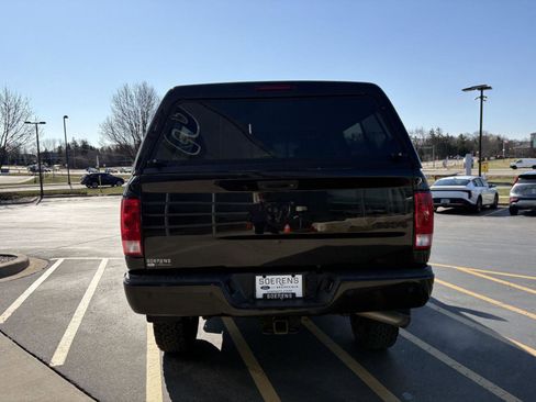 Used 2017 RAM 2500 Big Horn w/ Sport Appearance Group image 5