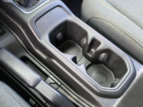 Used 2024 Jeep Wrangler Unlimited Sahara image 37