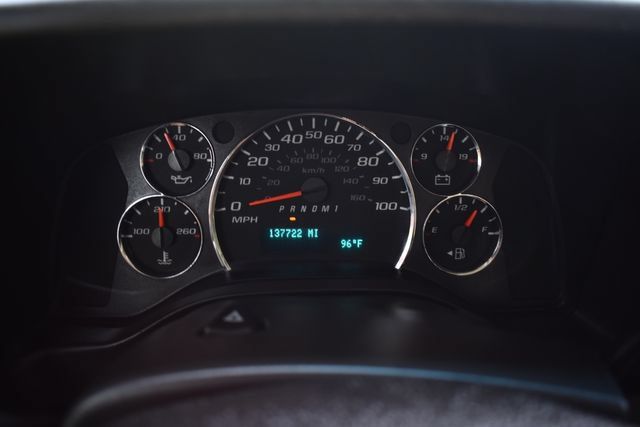Used 2017 Chevrolet Express 3500 RWD image 22