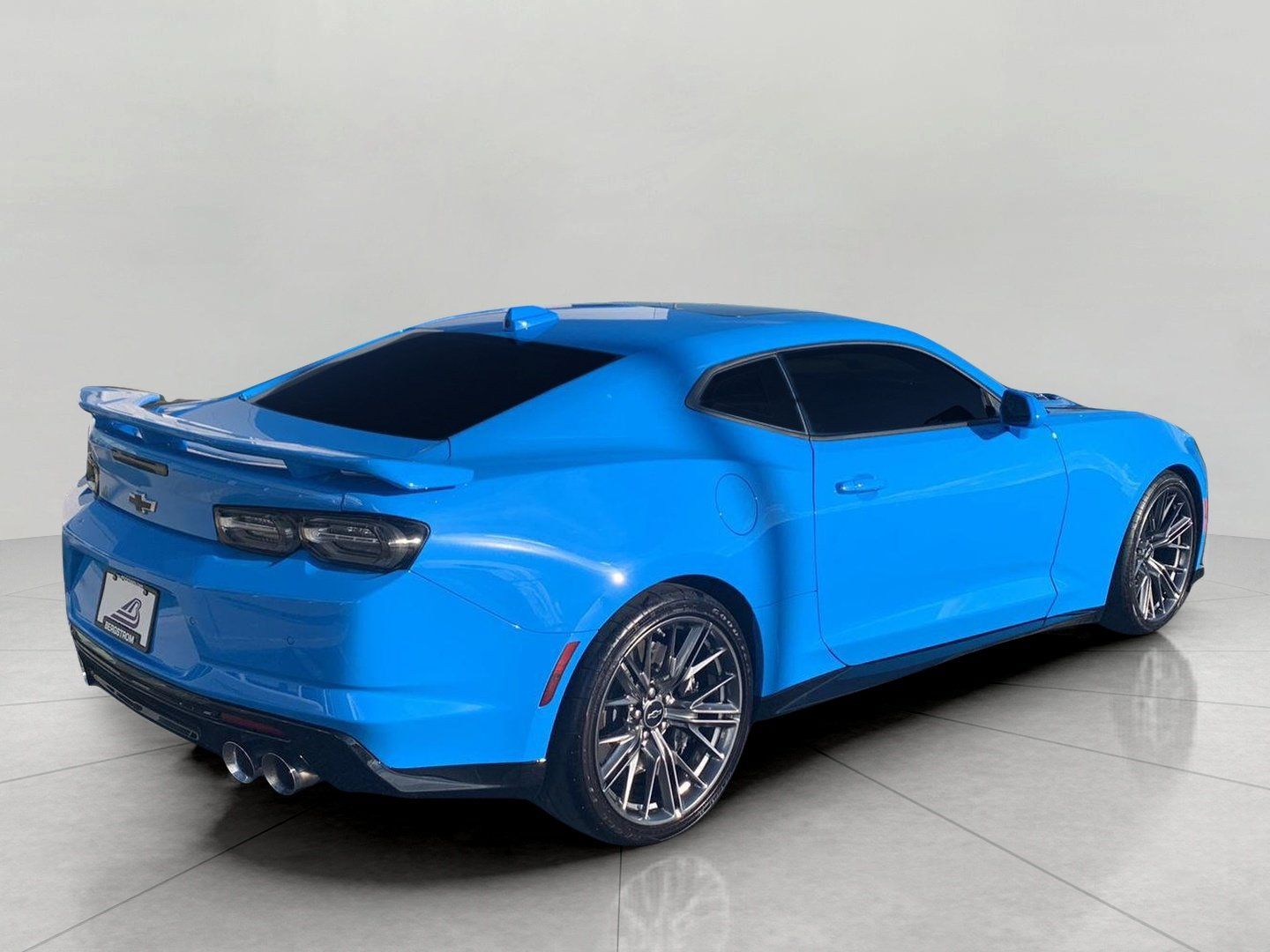 Used 2023 Chevrolet Camaro ZL1 RWD image 8