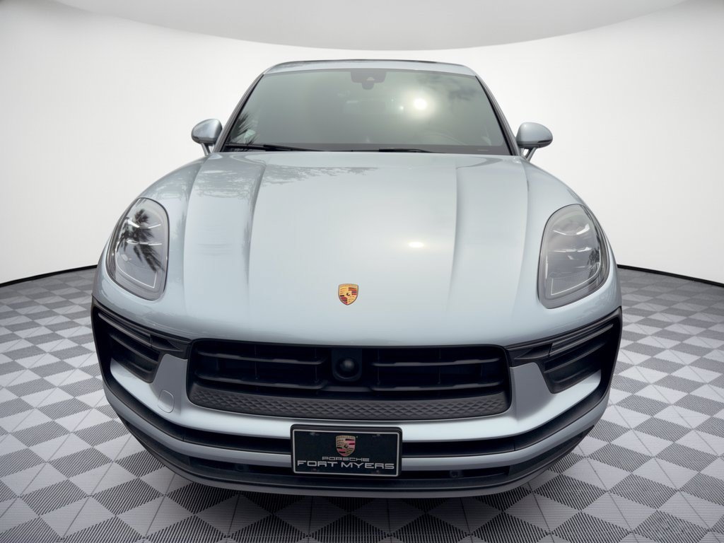 Used 2023 Porsche Macan AWD/4WD image 6