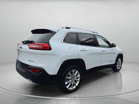 Used 2016 Jeep Cherokee Limited image 28