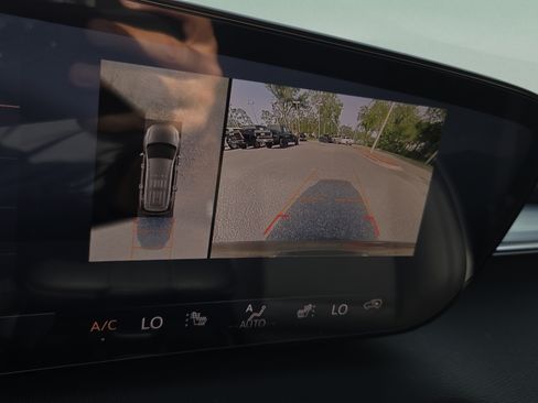 Certified 2026 Buick Enclave Preferred w/ Power Package FWD image 34