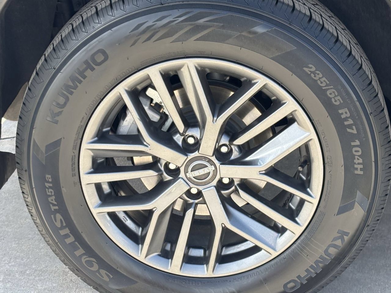 Used 2024 Nissan Rogue S FWD image 7