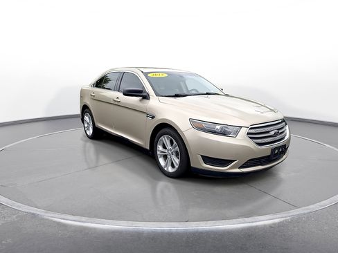 Used 2017 Ford Taurus SE FWD image 2