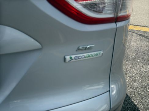 Used 2014 Ford Escape SE w/ Equipment Group 201A FWD image 8