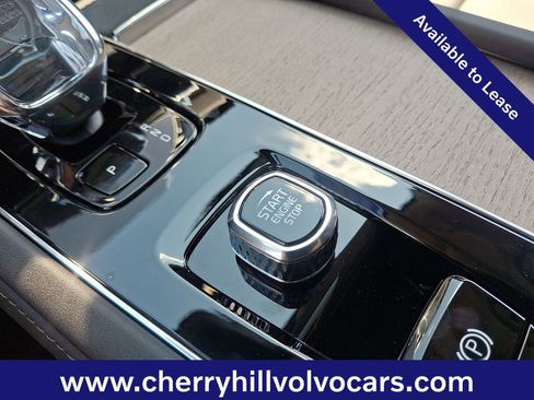 Certified 2026 Volvo XC90 B6 Plus w/ Protection Package Premier image 22