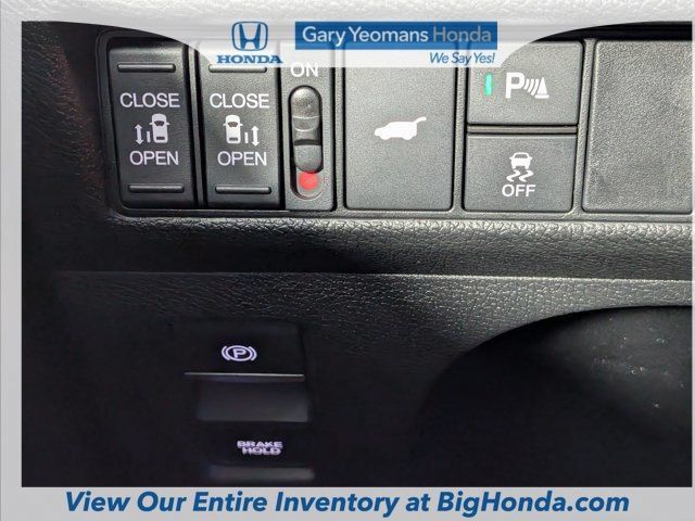Certified 2025 Honda Odyssey Touring image 27