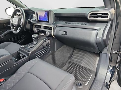 Certified 2025 Toyota Tacoma SR w/ SR Upgrade Package AWD/4WD image 20