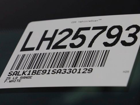 New 2025 Land Rover Range Rover Long Wheelbase Autobiography image 29