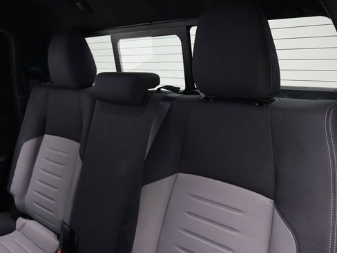 Used 2024 Toyota Tacoma TRD Sport image 18