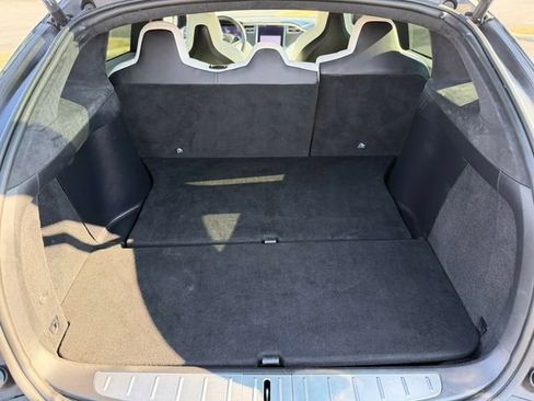 Used 2018 Tesla Model X P100D image 15