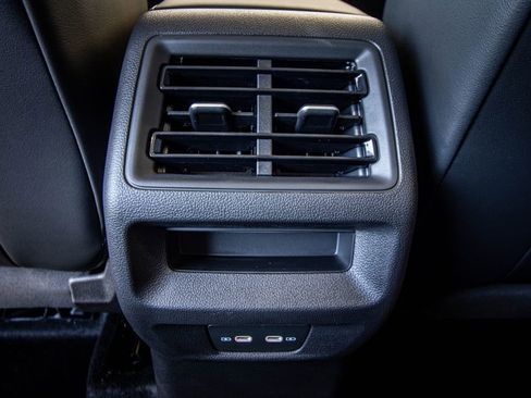 New 2026 Volkswagen Tiguan SE R-Line image 31