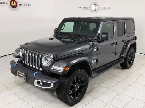 Used 2022 Jeep Wrangler Unlimited Sahara w/ Cold Weather Group image 36