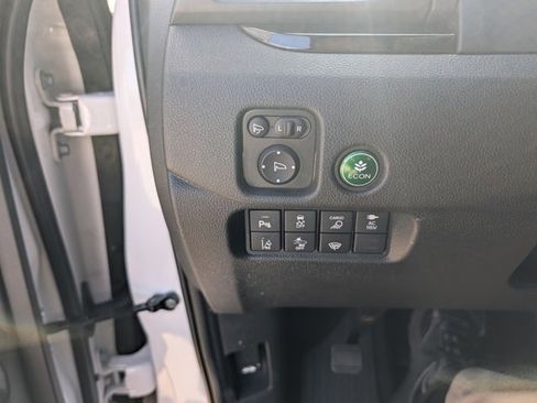 Certified 2025 Honda Ridgeline Black Edition image 26