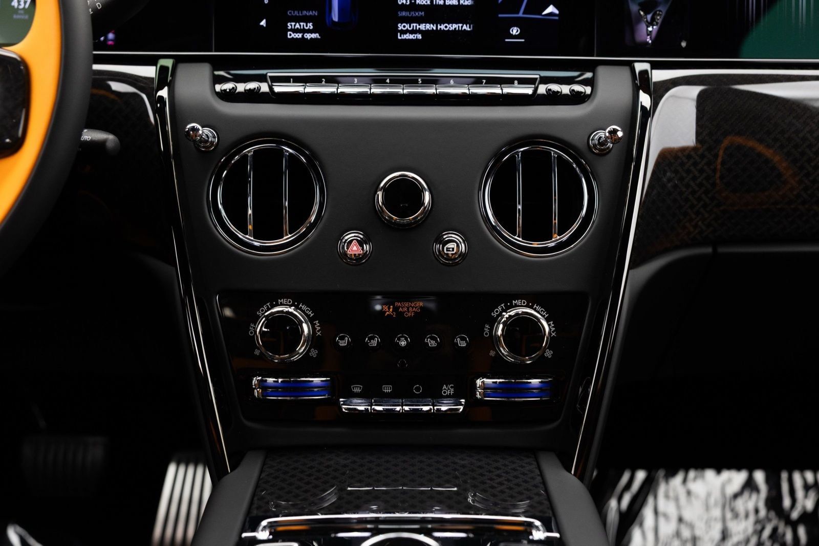 New 2027 Rolls-Royce Cullinan Black Badge AWD/4WD image 24