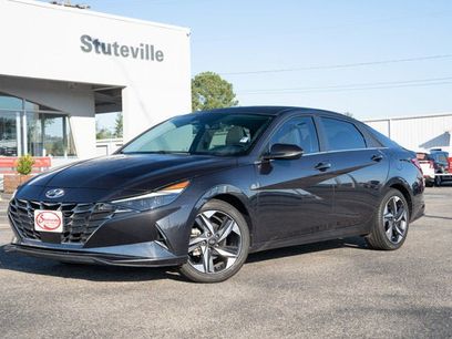 Used 2023 Hyundai Elantra Limited