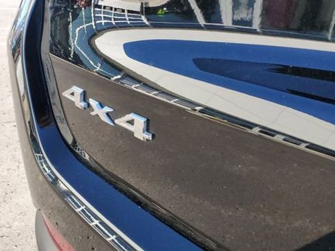 Certified 2024 Jeep Compass Latitude image 25