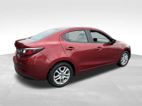 Used 2018 Toyota Yaris iA FWD image 6