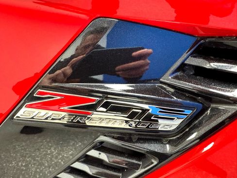 Used 2016 Chevrolet Corvette Z06 w/ 3LZ Preferred Equipment Group image 29