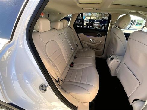 Used 2022 Mercedes-Benz GLC 300 4MATIC image 18