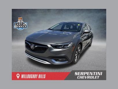 Used 2018 Buick Regal Essence w/ Driver Confidence Package #1